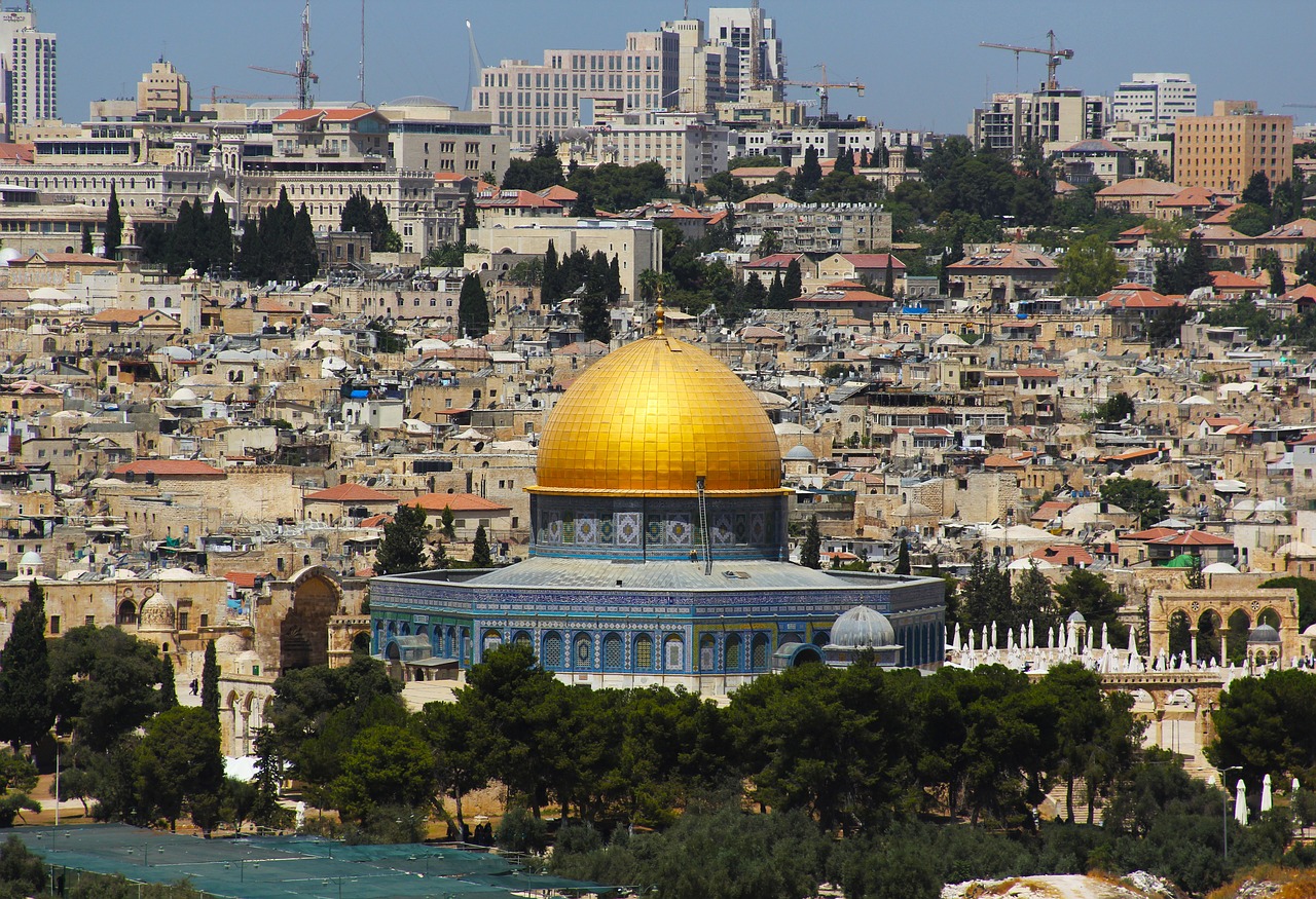 פוליש ג'ל בזול בירושלים | הסלונים והמחירים הטובים ביותר